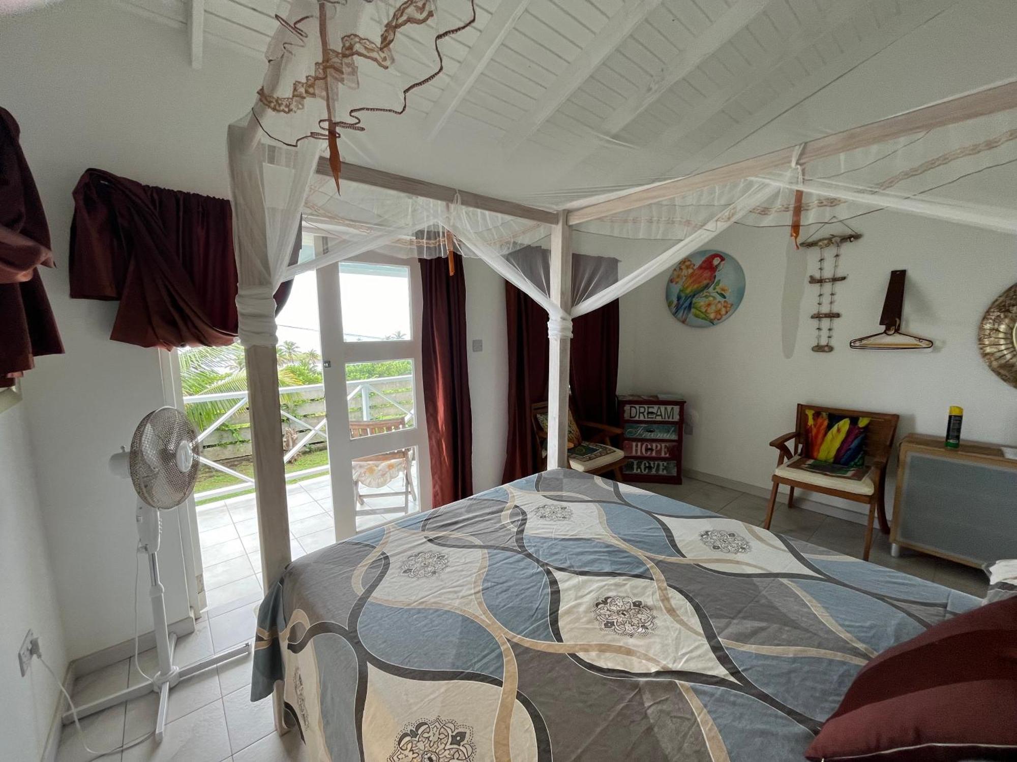 Brighton Village Studio Blu At Waves Villa Guesthouse מראה חיצוני תמונה
