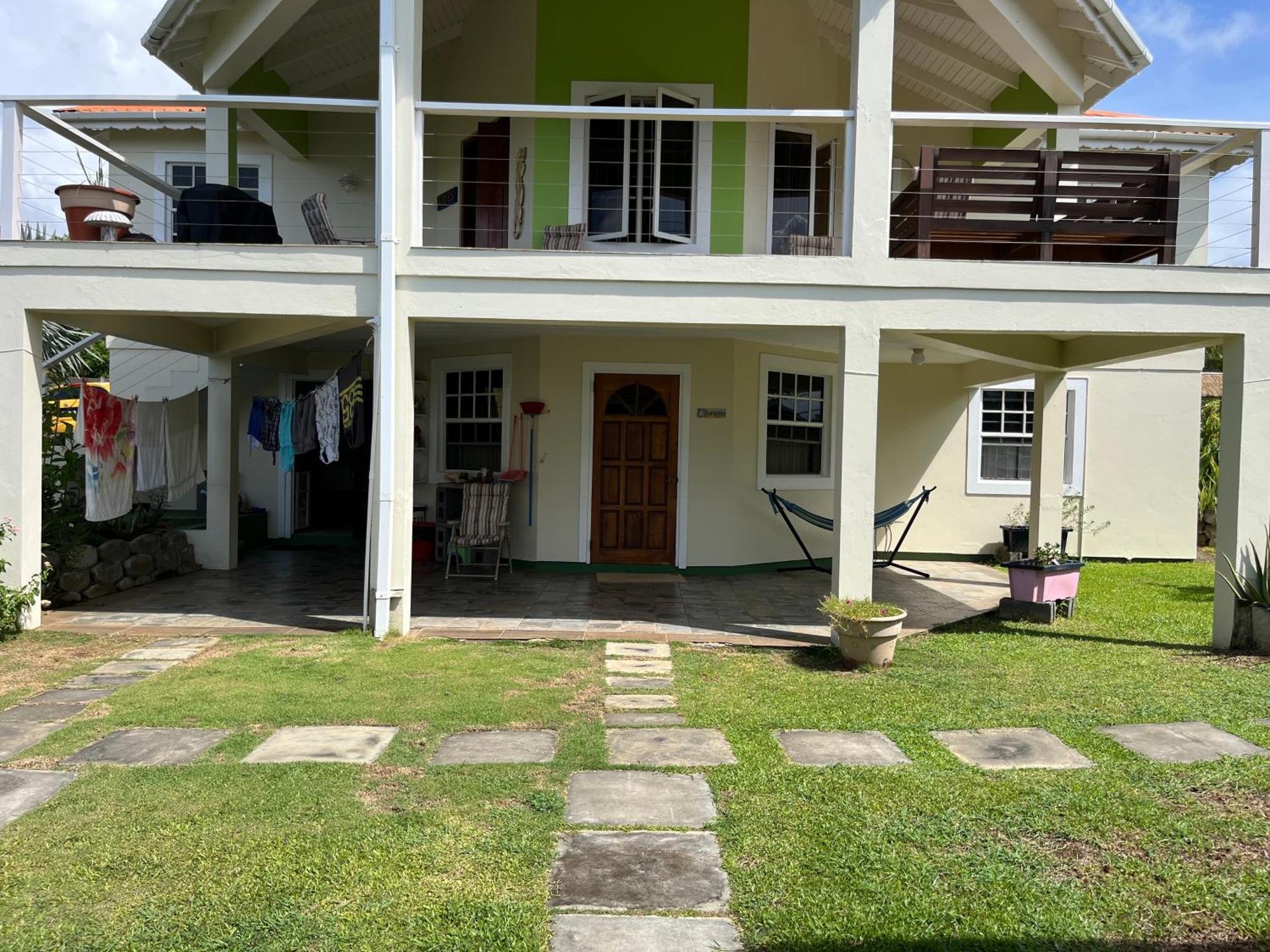 Brighton Village Studio Blu At Waves Villa Guesthouse מראה חיצוני תמונה